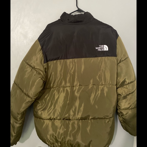 Olive green TNF Puffer - Picture 2 of 3